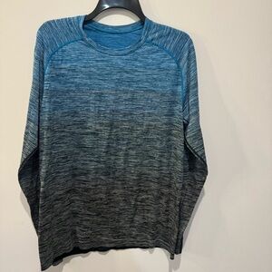 Lululemon Metal Vent Tech Long Sleeve Shirt Top Size Large Blue Lightweight